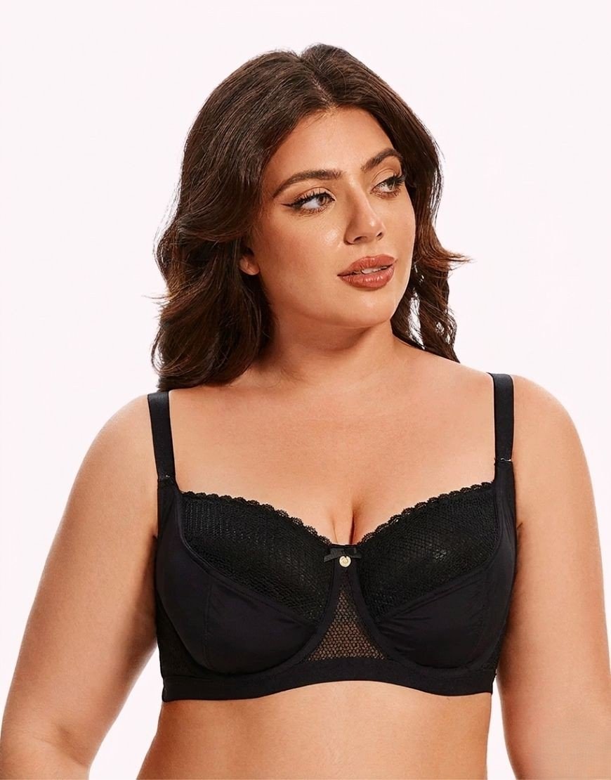 Curvy Lace padded Wired Bra