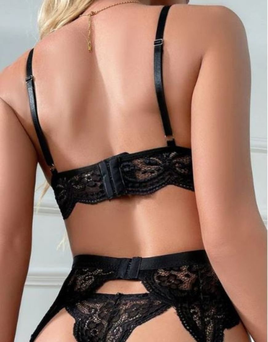 Sexy Lace Lingerie Set With Garter