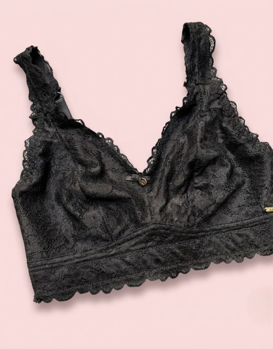Curvy Double Layered Minimizer Lace Bra